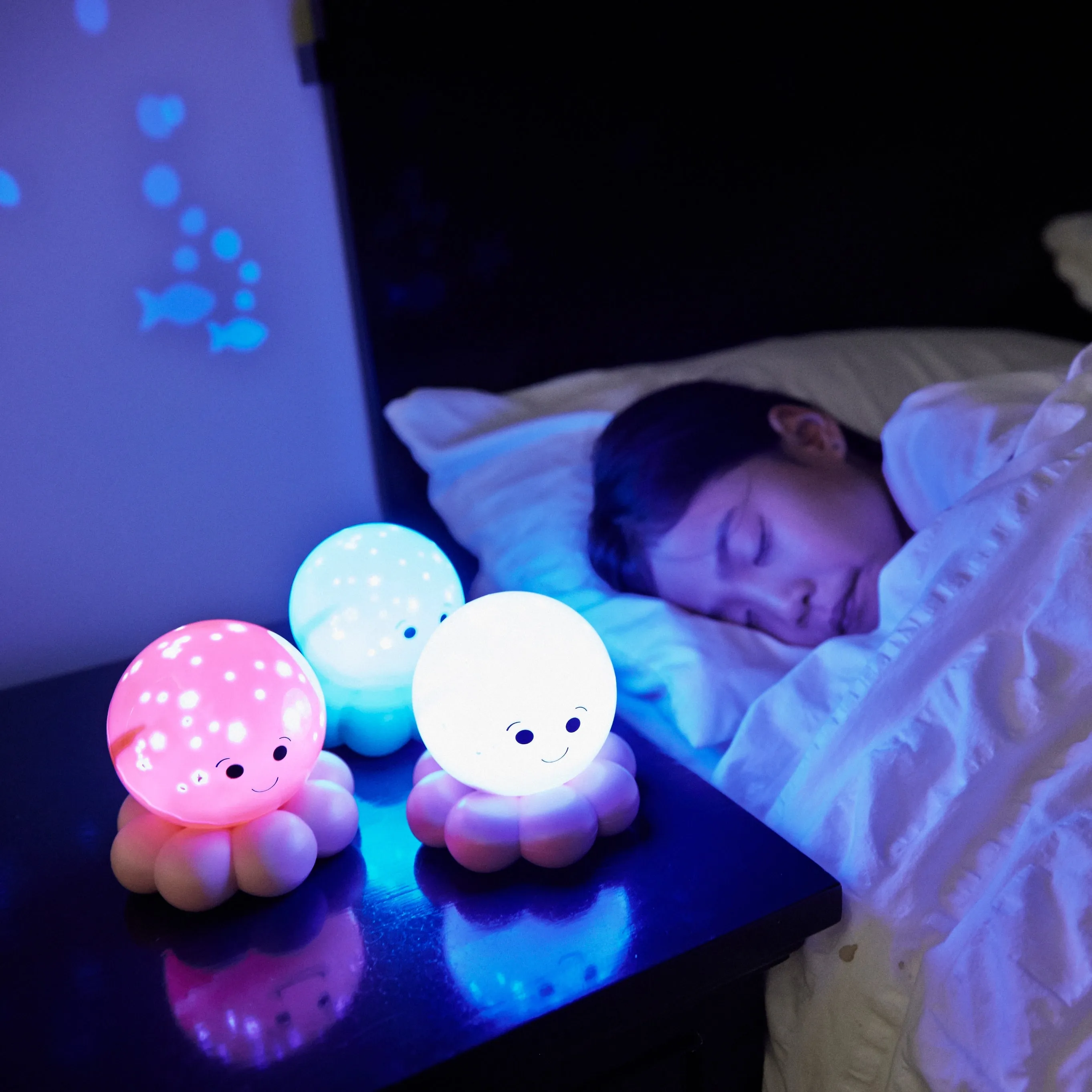 Cloud b -Twinkles To Go Octo | Pink Projecting Night Light