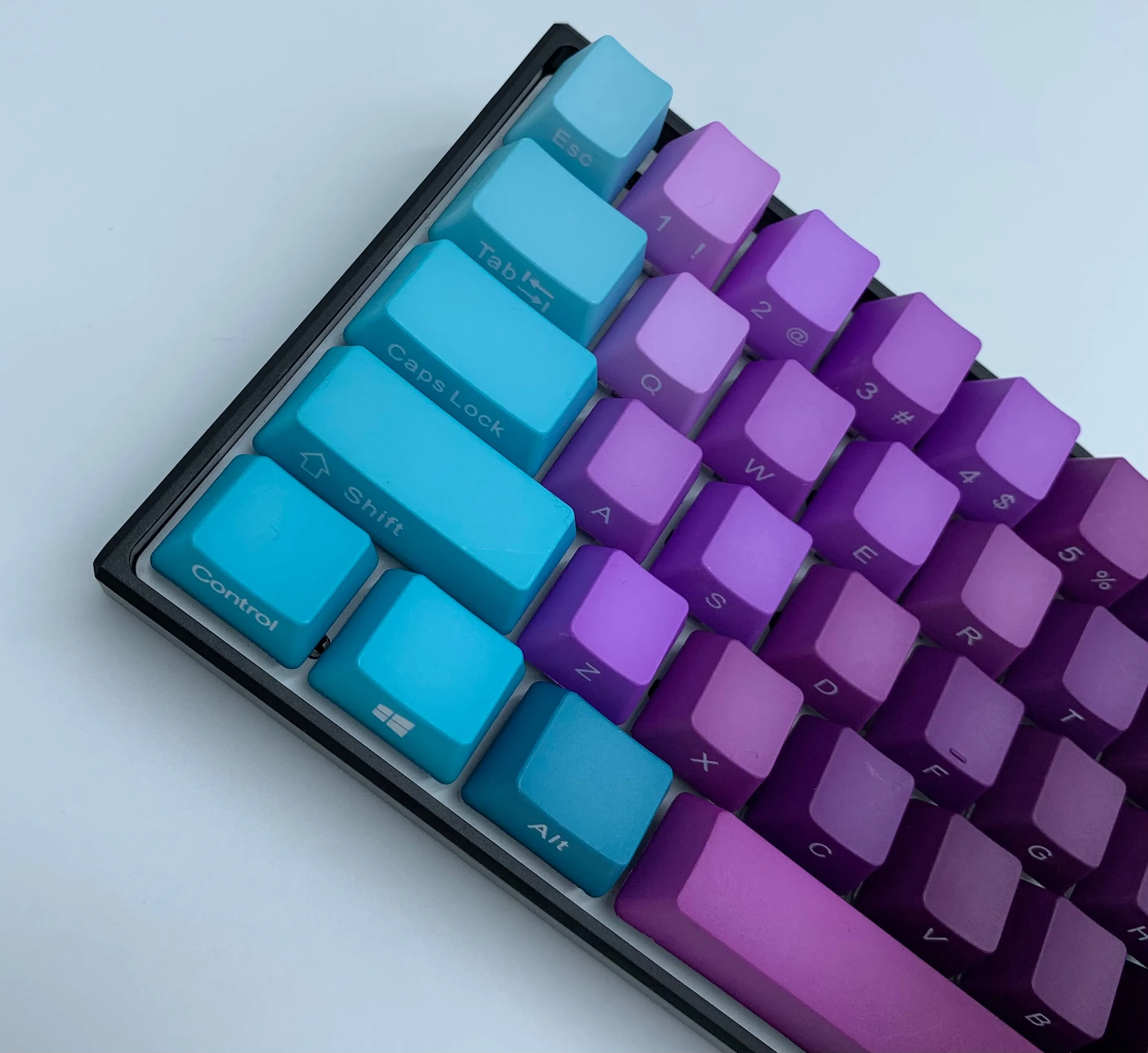 Hayabusa 60% Keyboard - Amethyst Fade