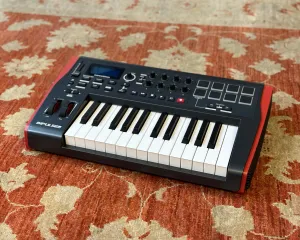 Novation Impulse 25 USB USB/MIDI Controller Keyboard